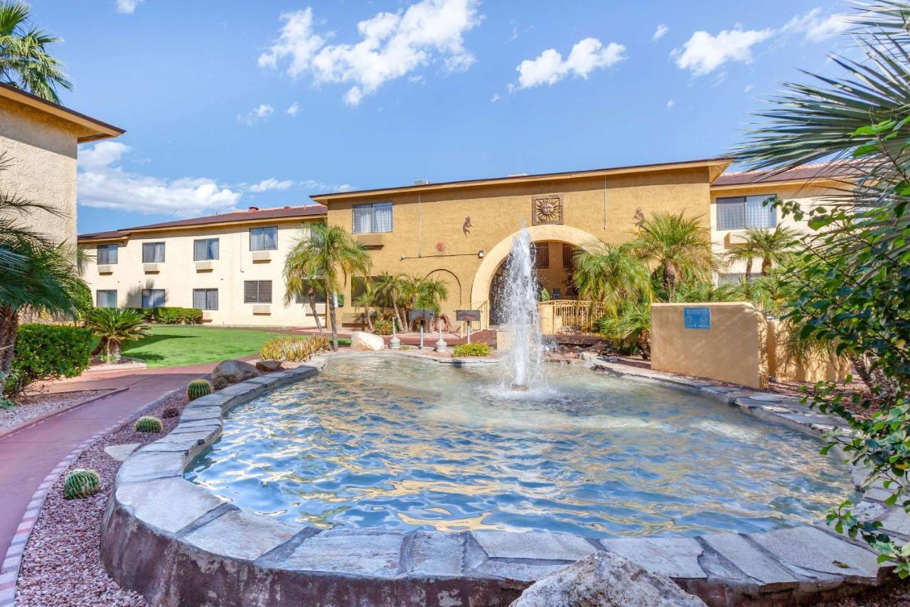 Laquinta Inn Phoenix - Arcadia ภายนอก รูปภาพ